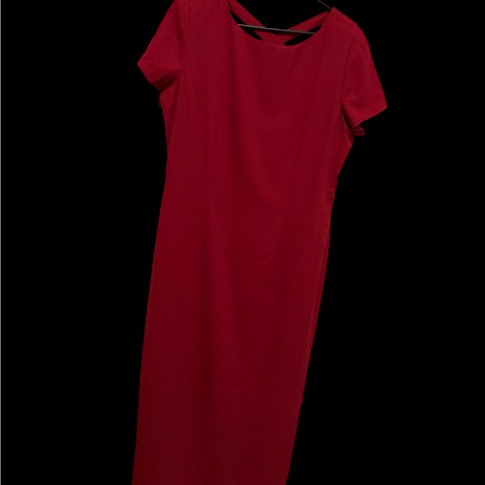 R12 Elegant Red Midi Dress